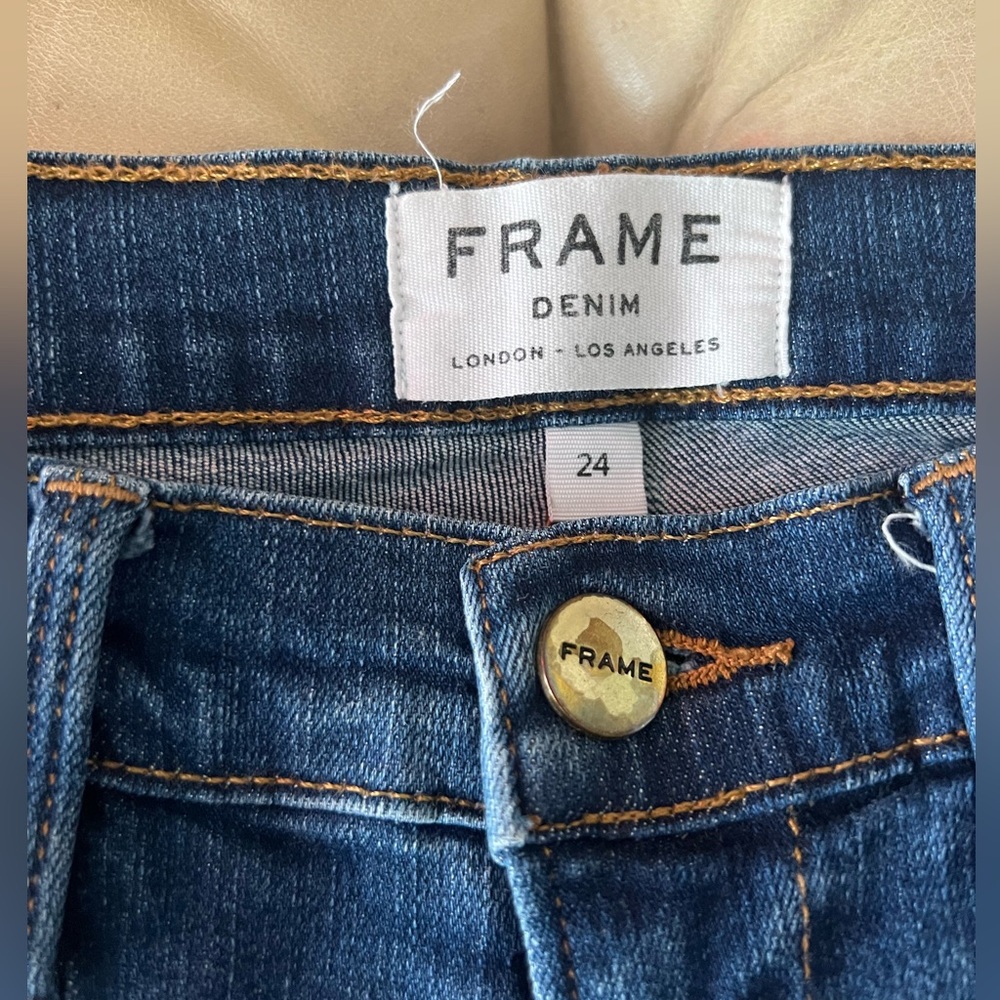 Frame skinny jeans size 24